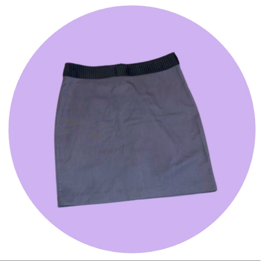 Gray mini skirt